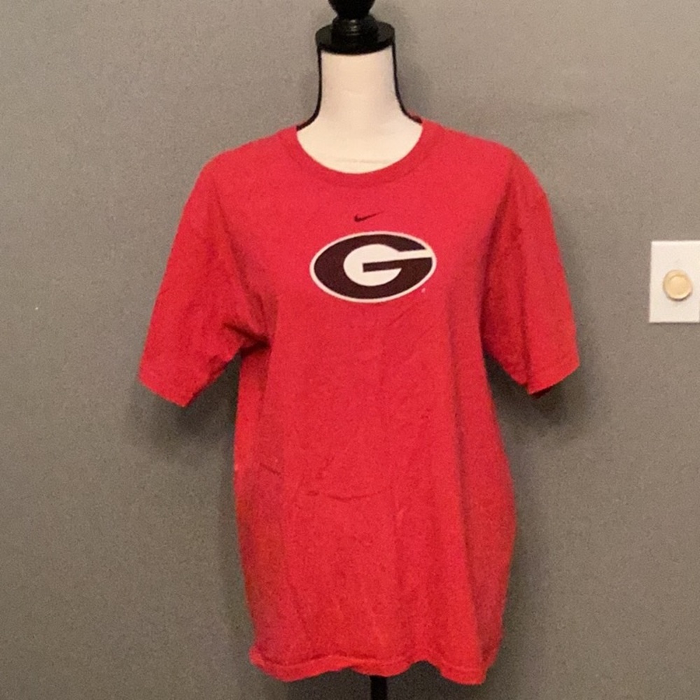 Nike Men’s SZ M, Medium Red Georgia Logo T-Shirt EUC